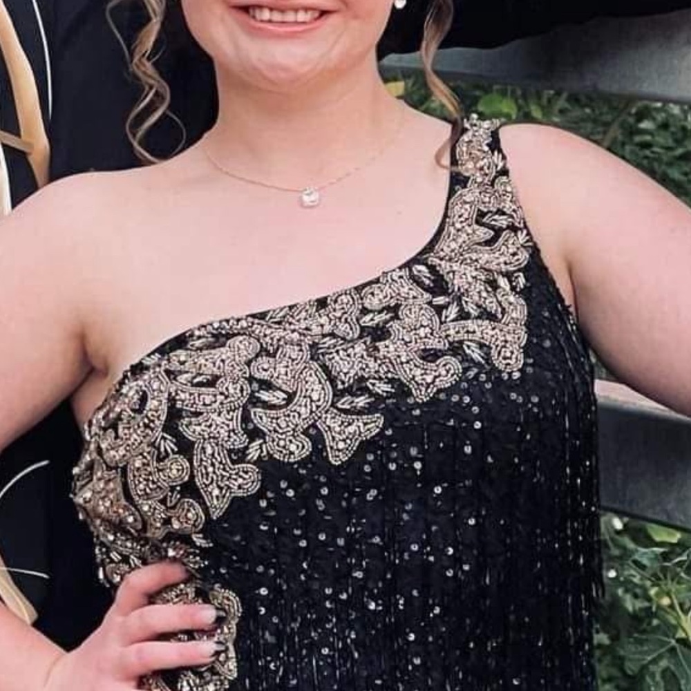 Elegant Black and Gold One-Shoulder Dress